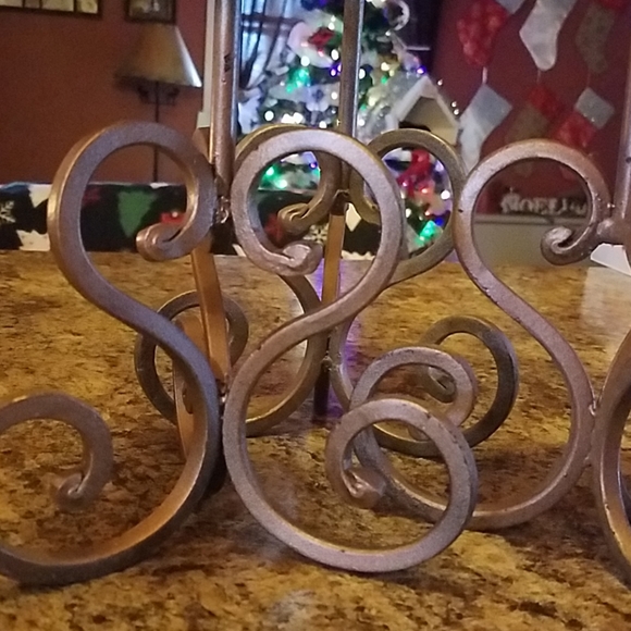 Set of 3 Antique-ish candle stands - Picture 2 of 3